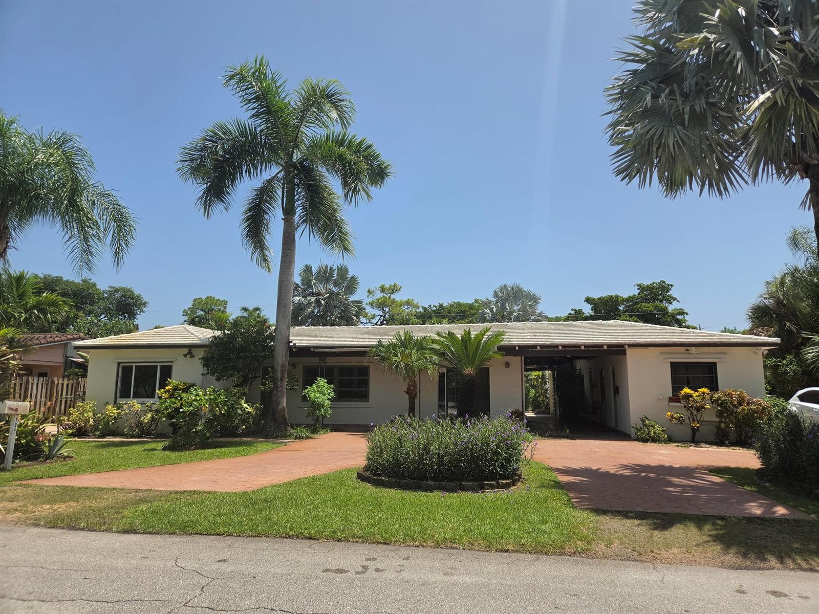 704 NE 22ND Drive # 1-4, Wilton Manors, FL 33305