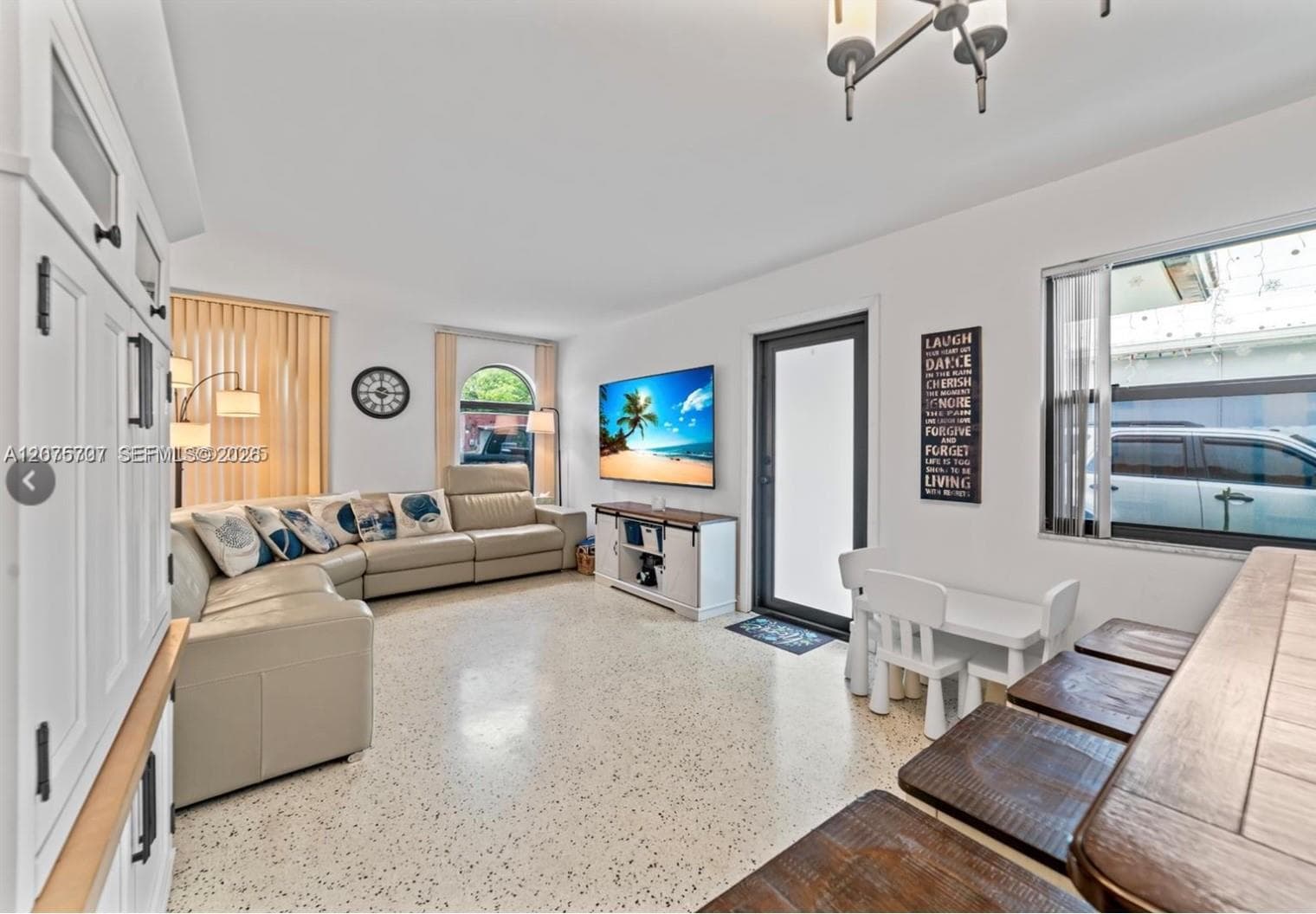 1136 NW 34th Ave # Main, Miami, FL 33125 photo 3