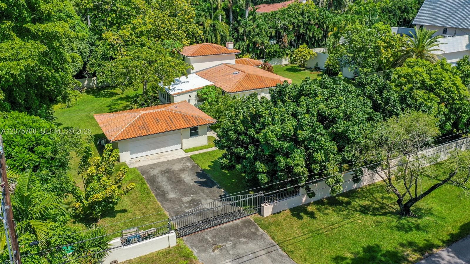 8775 SW 53rd Ct # REAR, Miami, FL 33143 photo 2
