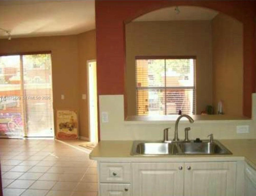 6202 NW 115th Pl # 334, Doral, FL 33178 photo 2