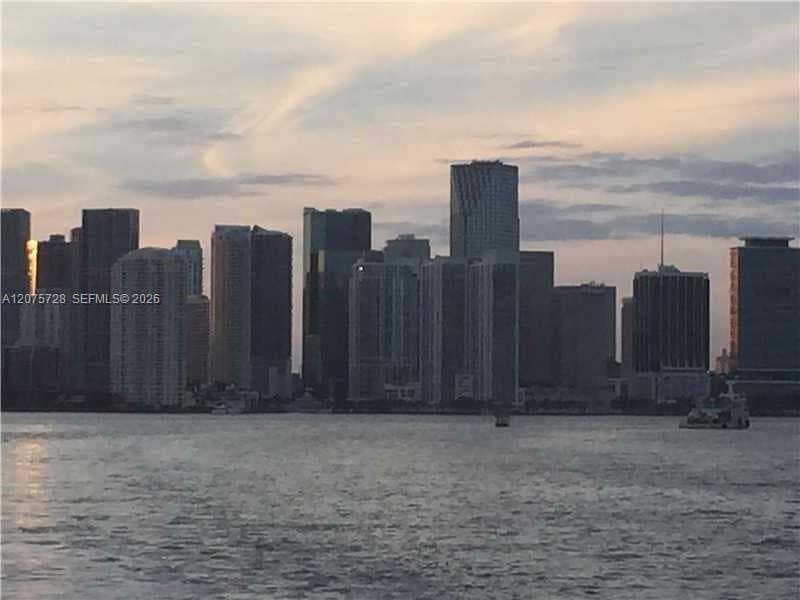 50 Biscayne Blvd # 4105, Miami, FL 33132 photo 4
