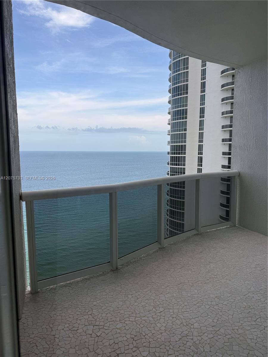 16001 SW Collins Ave # 2406, Sunny Isles Beach, FL 33160 photo 2