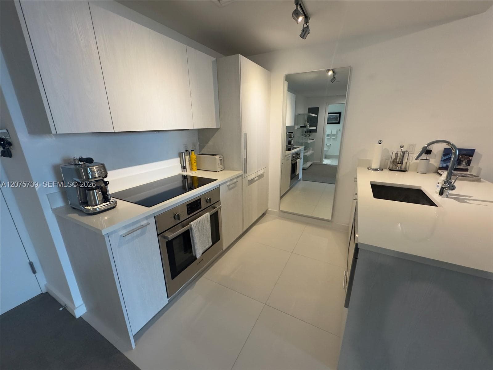 501 NE 31st St # 903, Miami, FL 33137 photo 2