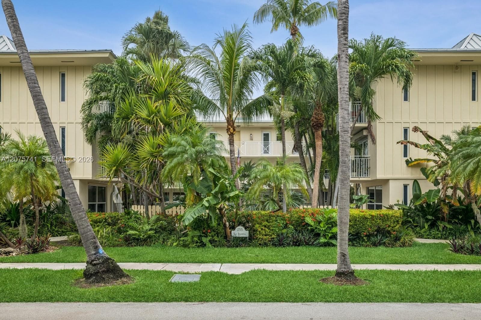 255 Sunrise Dr # 107, Key Biscayne, FL 33149 photo 3