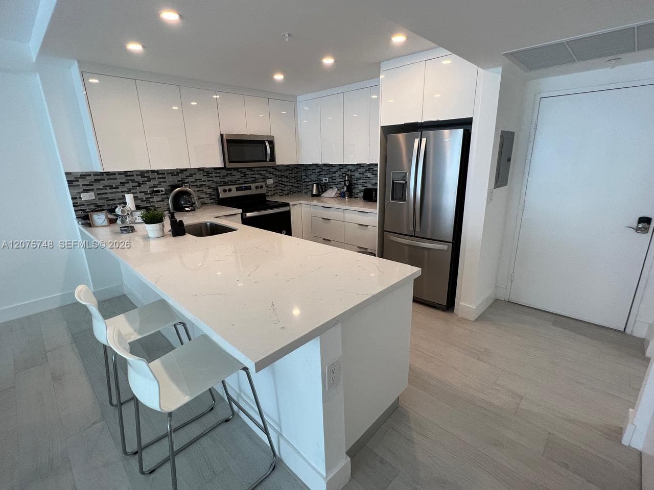 5601 Collins Ave # 412A, Miami Beach, FL 33140 photo 2