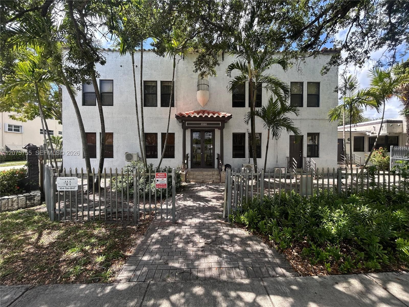 2000 Monroe St # 10, Hollywood, FL 33020