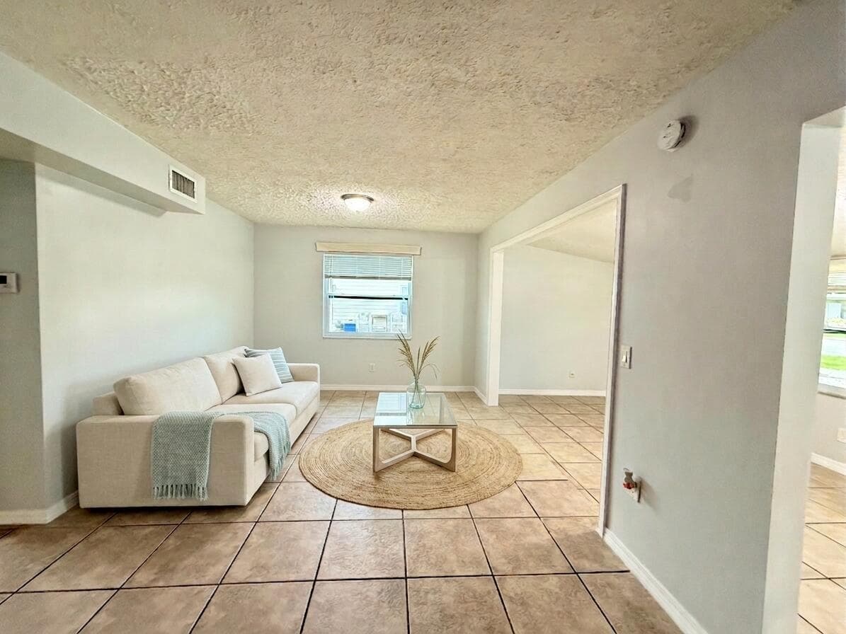 1480 6th Avenue, Vero Beach, FL 32960 photo 2