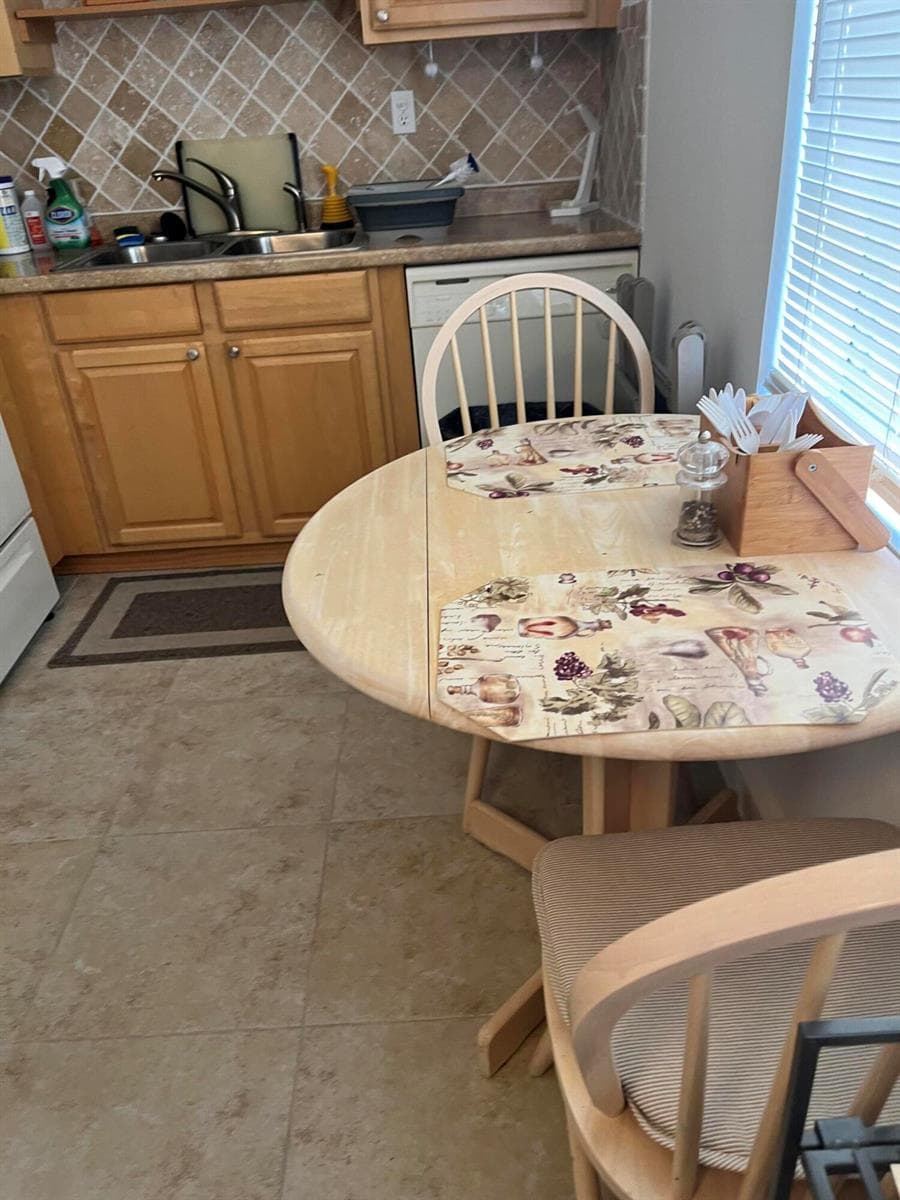 571 Flanders # L, Delray Beach, FL 33484 photo 4