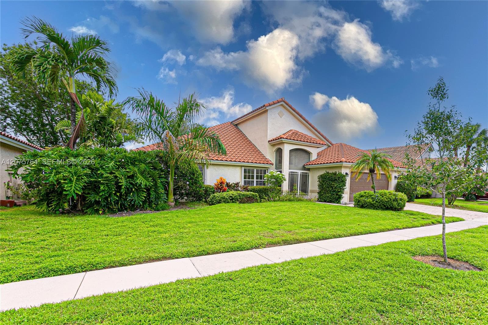7367 Sterling Falls Ln, Boynton Beach, FL 33437 photo 2