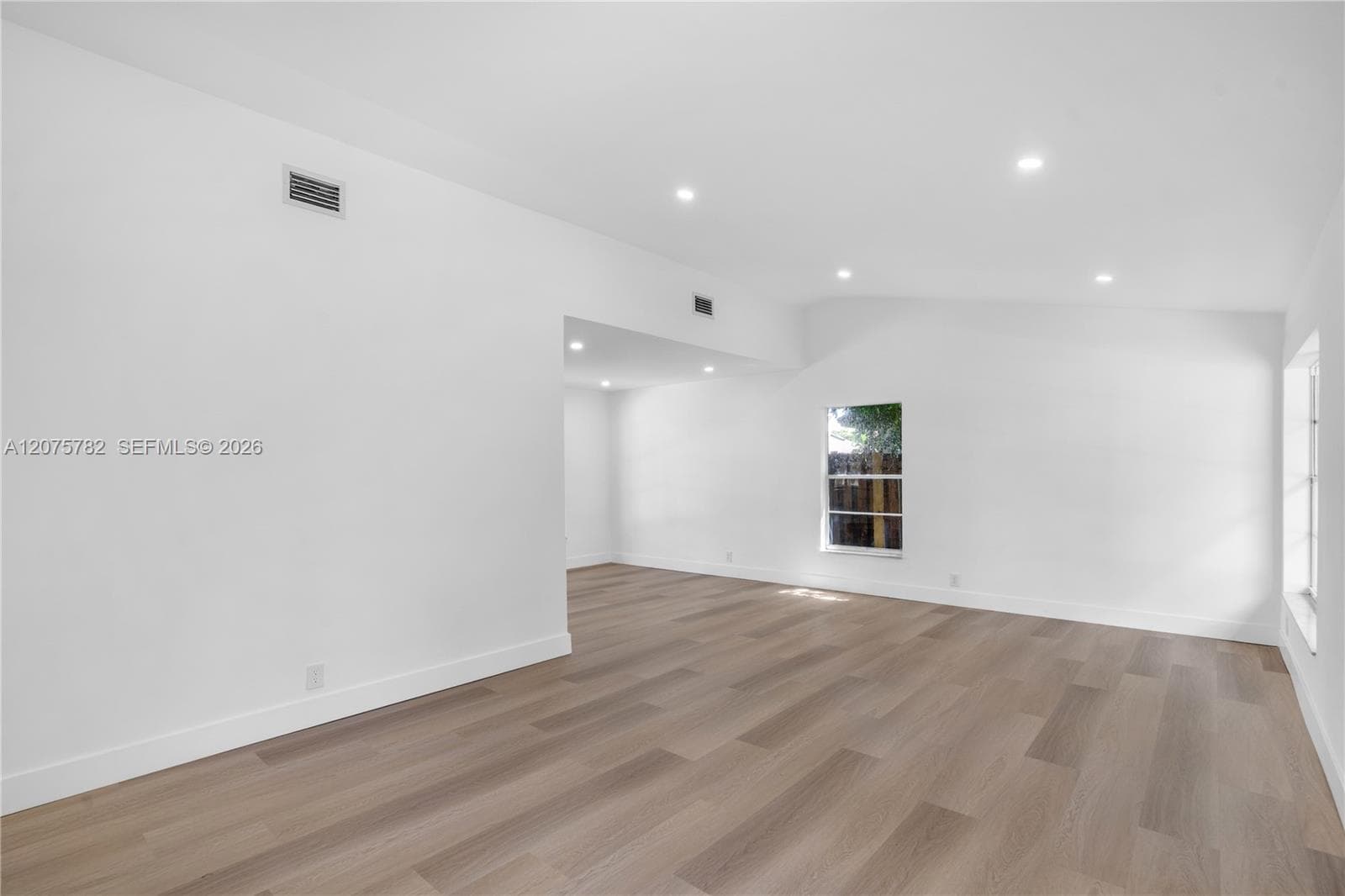 7389 NW 48th Pl, Lauderhill, FL 33319 photo 4