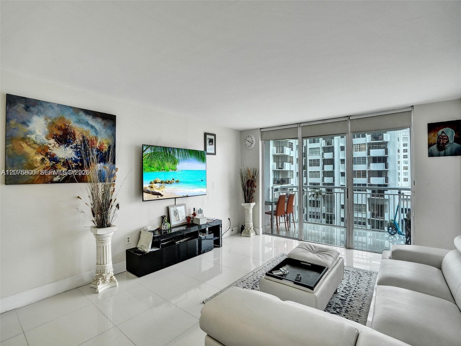 18061 Biscayne Blvd # 502, Aventura, FL 33160 photo 2