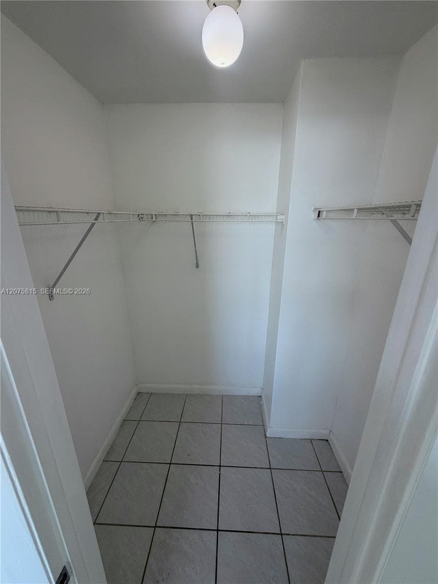 2001 Bay Dr # 404, Miami Beach, FL 33141 photo 5