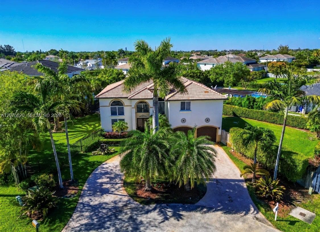 12071 SW 1st St, Miami, FL 33184 photo 2