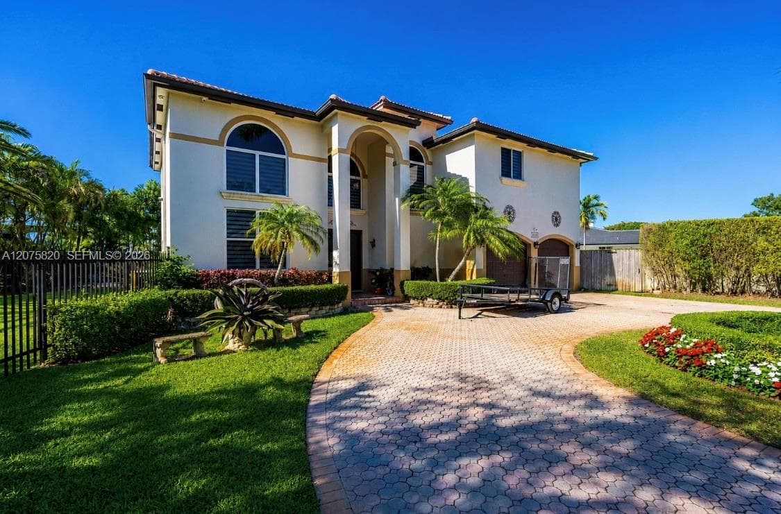 12071 SW 1st St, Miami, FL 33184