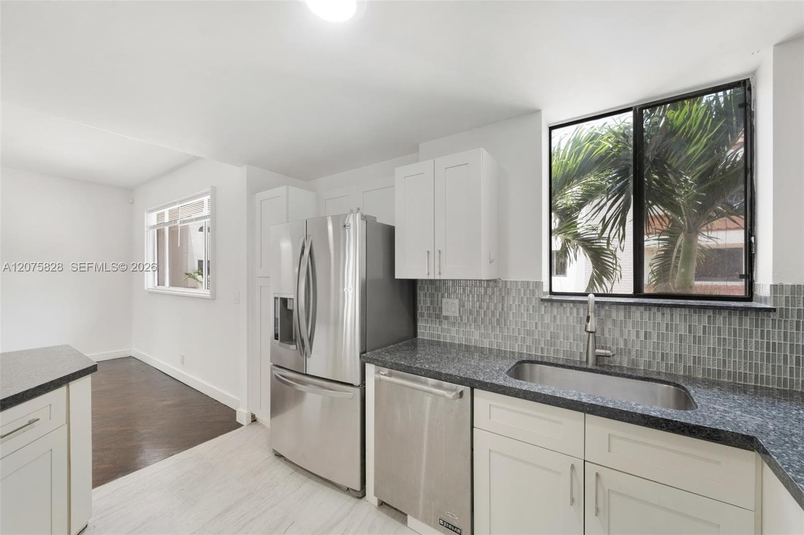 1401 NE 9th St # 26, Fort Lauderdale, FL 33304 photo 3