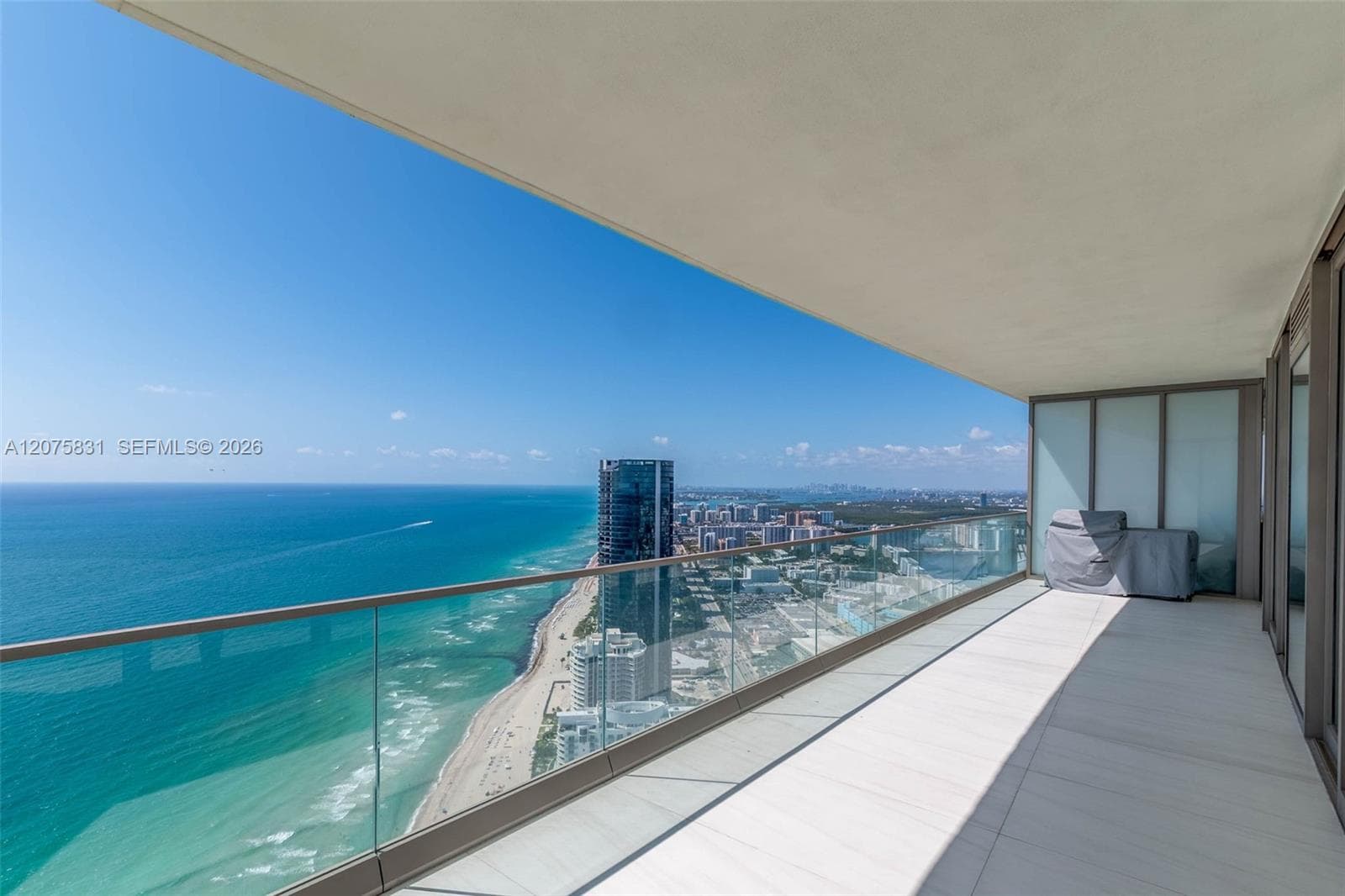 18975 Collins Ave # 5403, Sunny Isles Beach, FL 33160 photo 2
