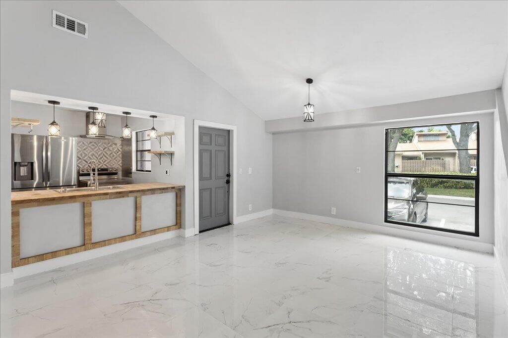 2062 SW 82ND Avenue, Davie, FL 33324 photo 3