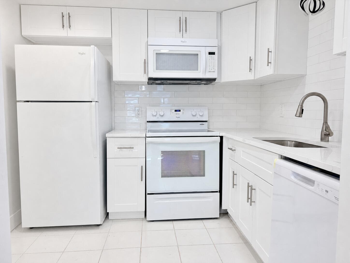 251 Flanders F, Delray Beach, FL 33484 photo 2