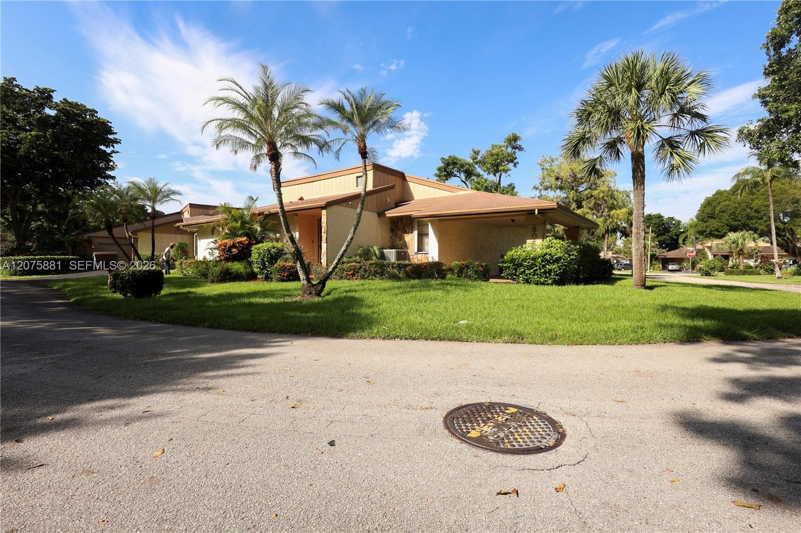 8050 Palmetto Palm Cir # 55, Tamarac, FL 33321 photo 3
