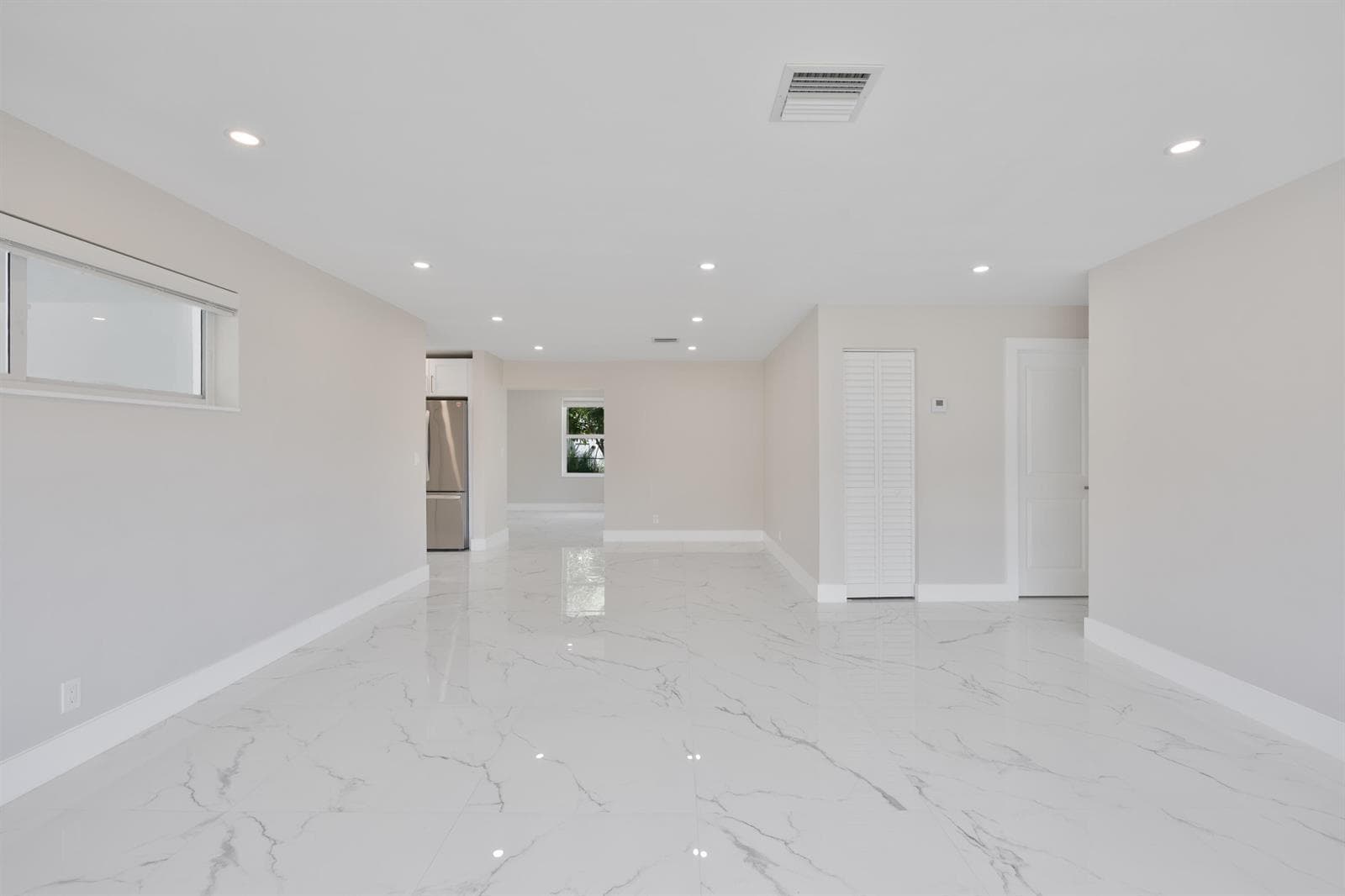215 Evergreen Drive, West Palm Beach, FL 33403 photo 4