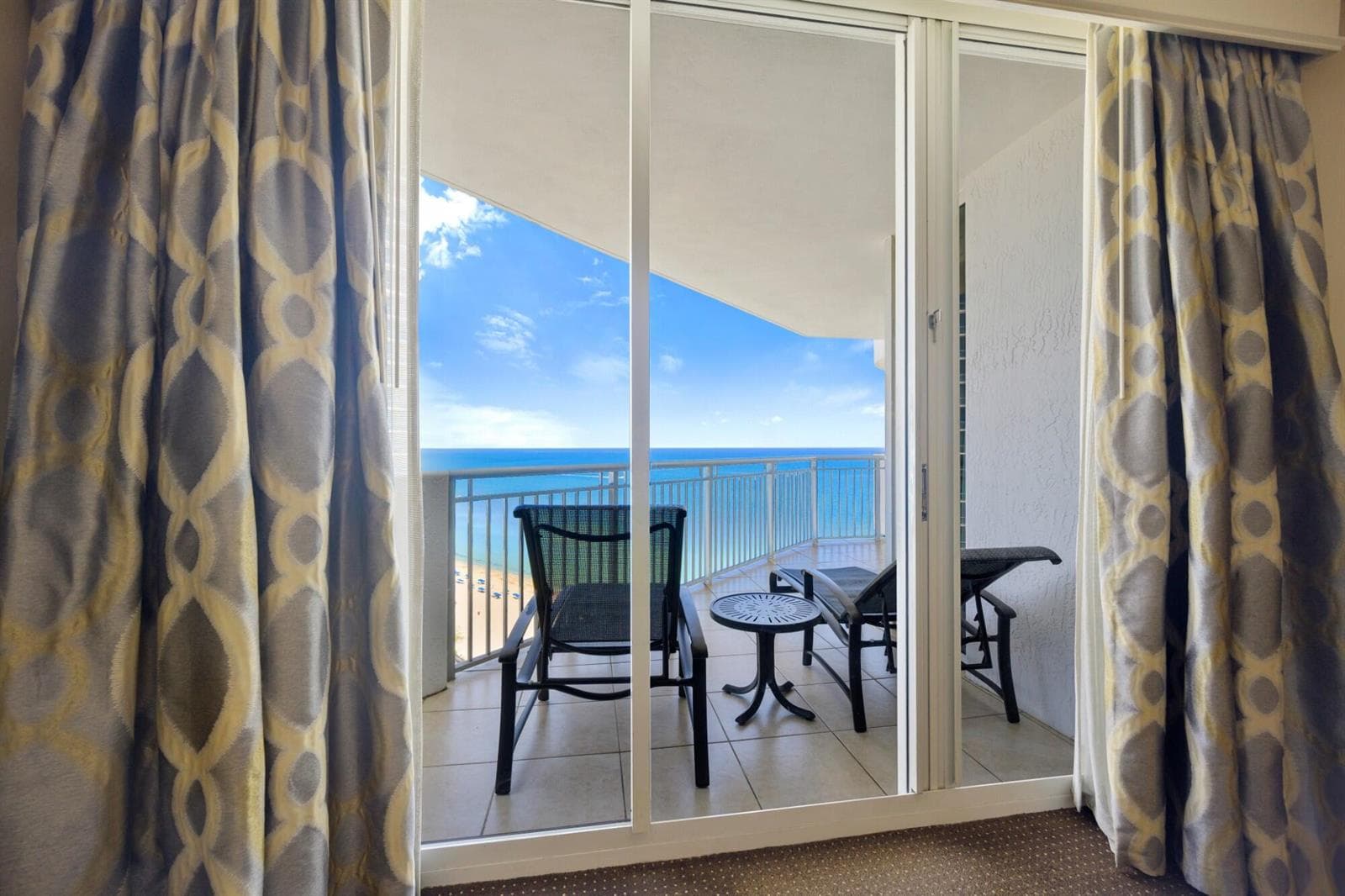 17375 Collins Avenue # 2406, Sunny Isles Beach, FL 33160 photo 2