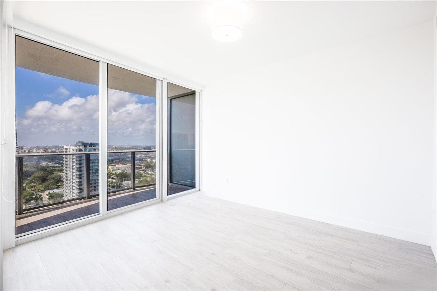 488 NE 18TH Street # 2200, Miami, FL 33132 photo 5