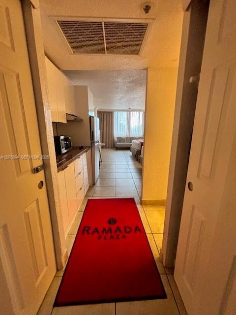 19201 Collins Ave # 303, Sunny Isles Beach, FL 33160 photo 4