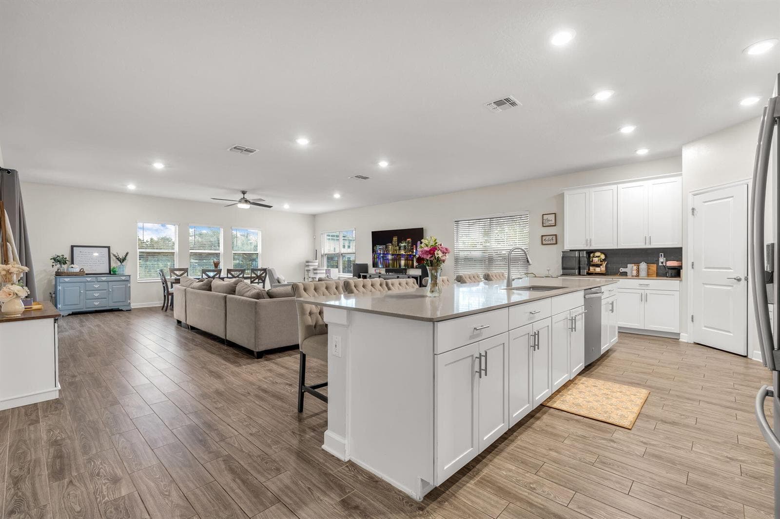 12175 Imaginary Way, Orlando, FL 32832 photo 4