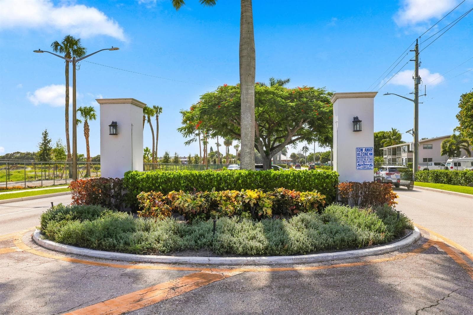 197 Sussex K, West Palm Beach, FL 33417 photo 2
