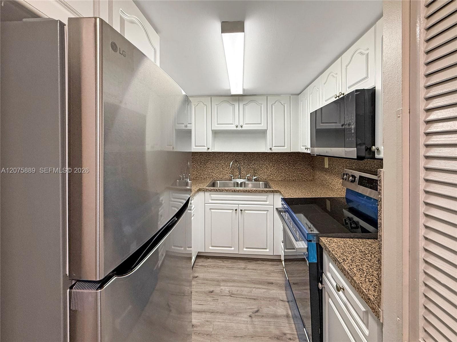 995 SW 84th Ave # 309, Miami, FL 33144 photo 4