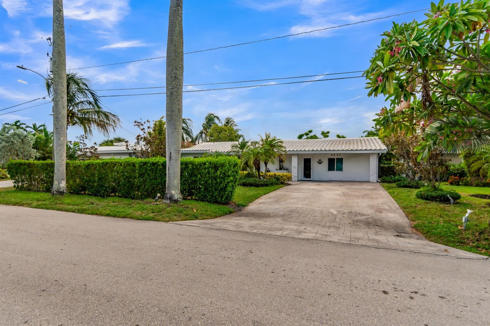 4221 NE 16th Avenue, Oakland Park, FL 33334 photo 3