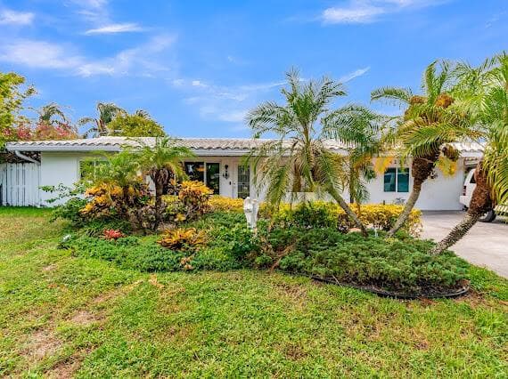 4221 NE 16th Avenue, Oakland Park, FL 33334 photo 4