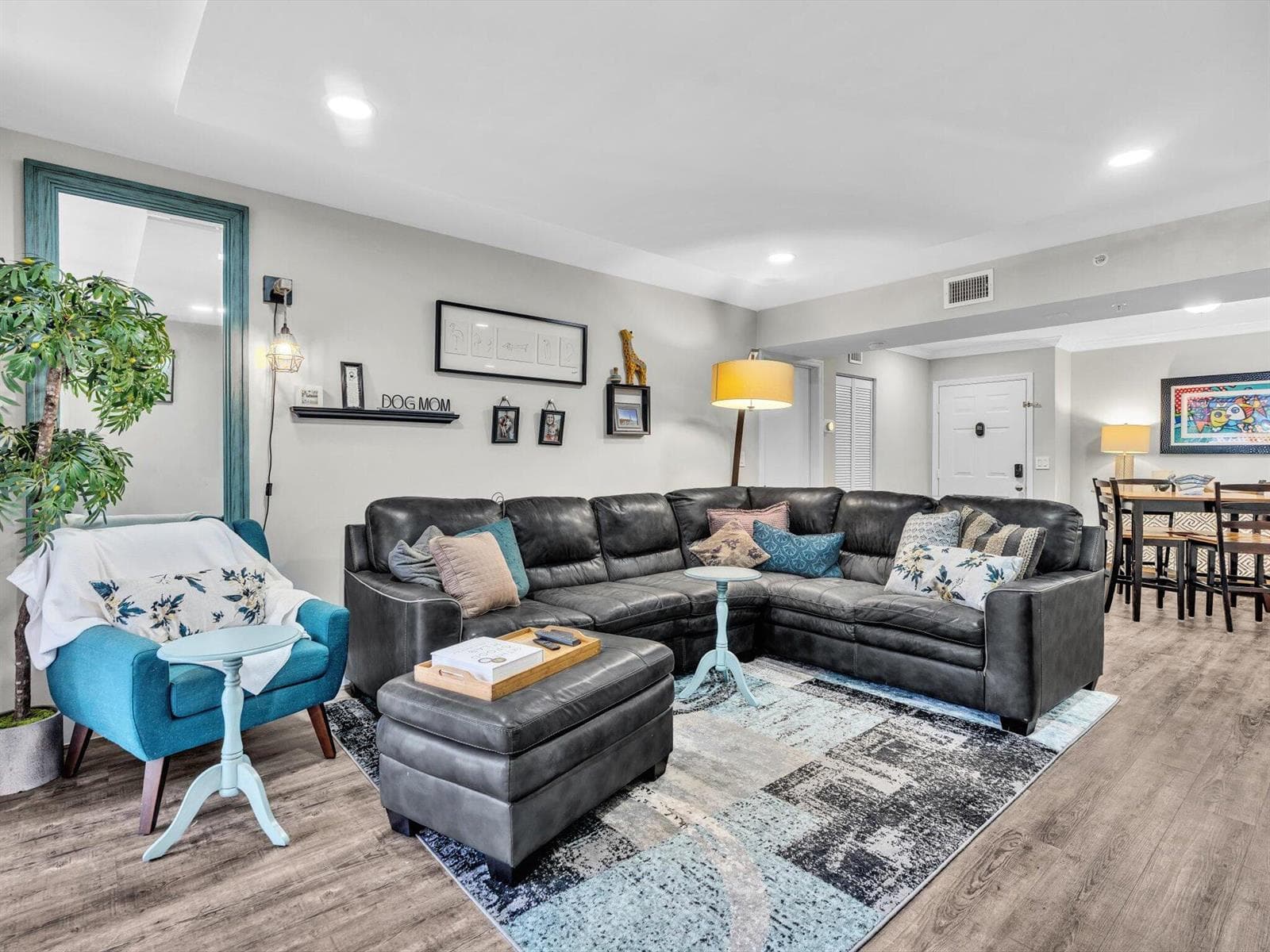 2721 OCEAN CLUB Boulevard # 104, Hollywood, FL 33019