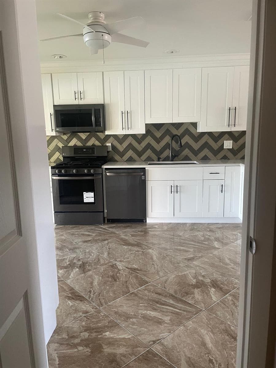 5769 Ellis Hollow Road E, Lake Worth, FL 33463 photo 3
