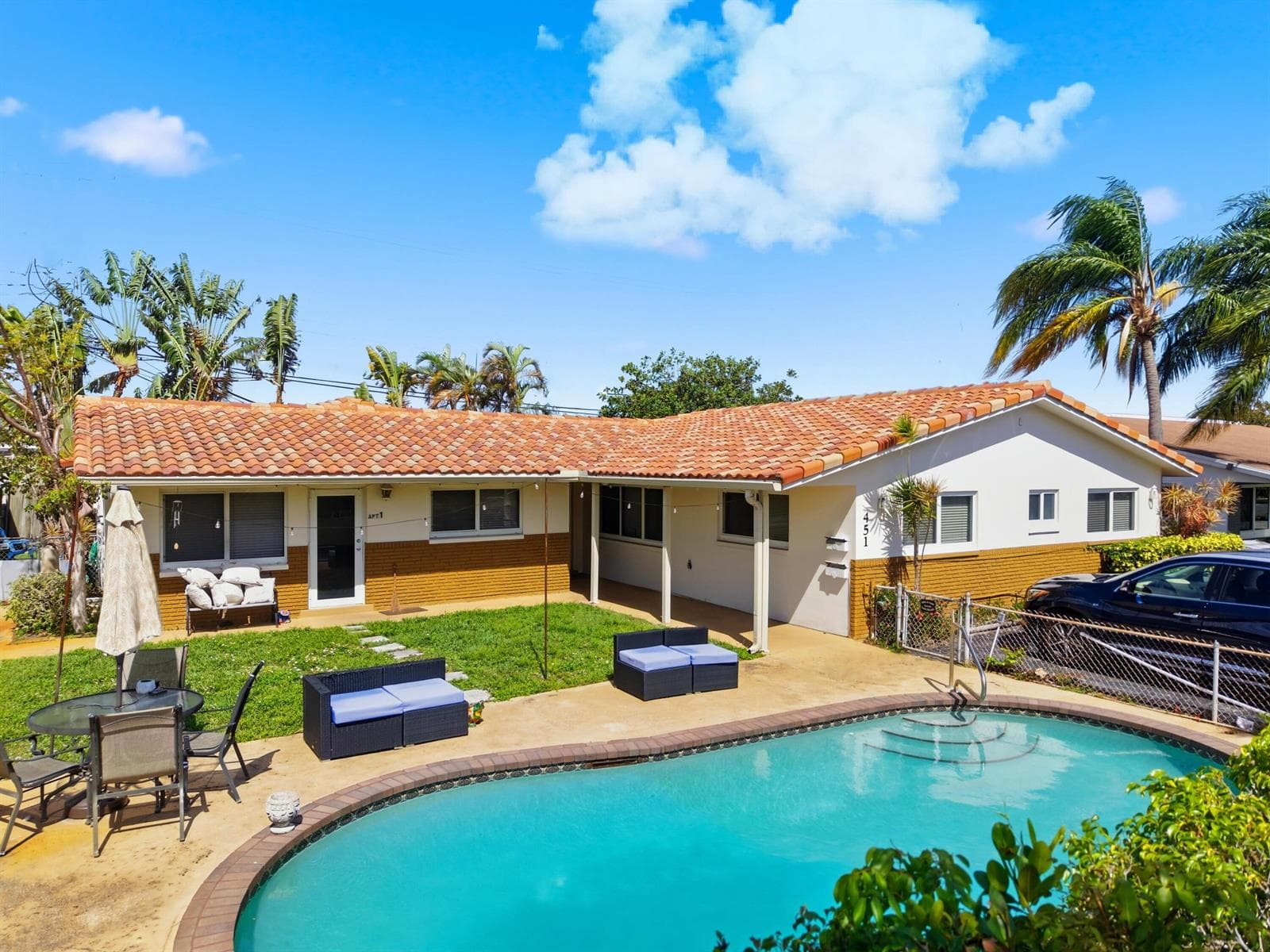 451 SE 1st Avenue # A-B, Pompano Beach, FL 33060 photo 2