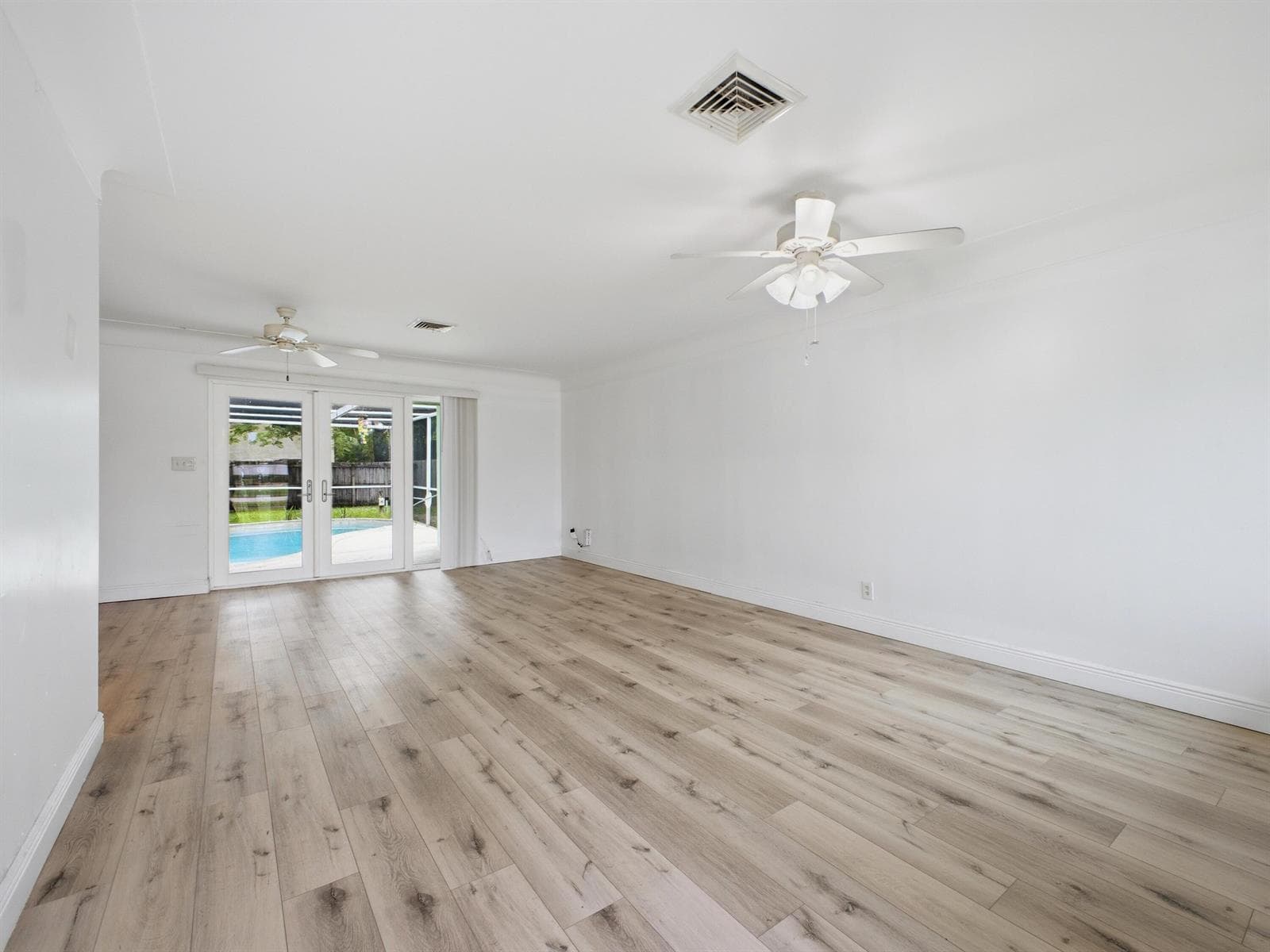 1680 NE 34TH Lane # b, Oakland Park, FL 33334 photo 4