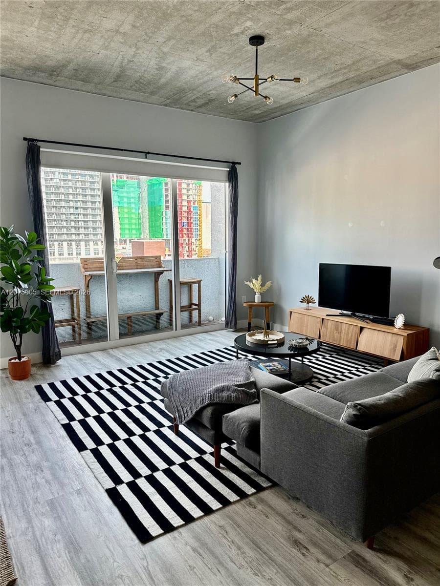 133 NE 2nd Ave # 915, Miami, FL 33132