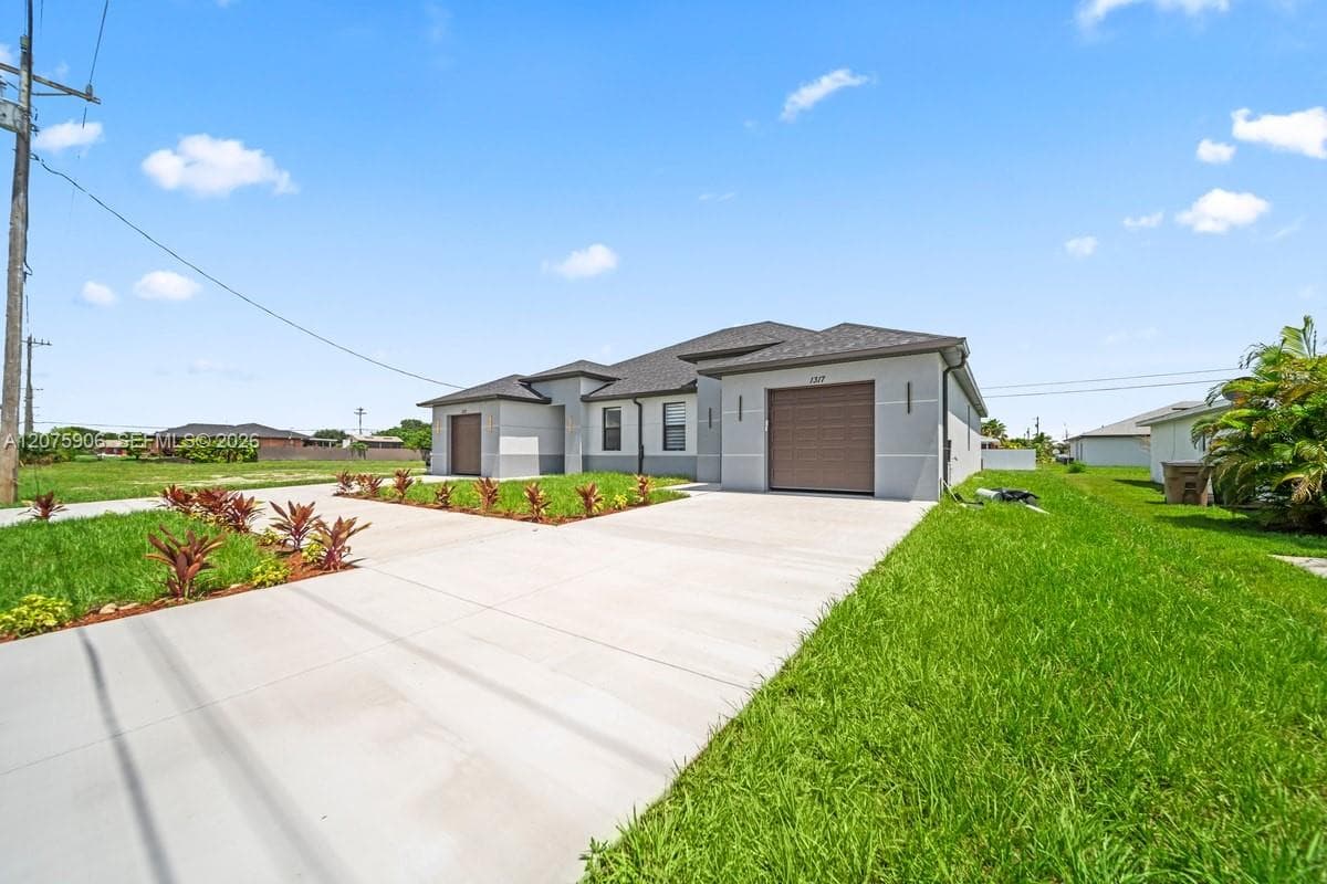 1336/1338 Diplomat Pkwy E, Cape Coral, FL 33909 photo 2