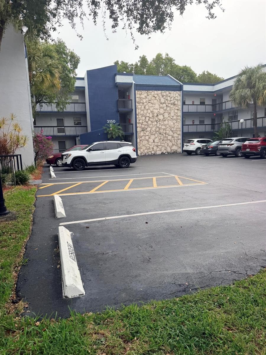 3150 Holiday Springs Boulevard # 8-111, Margate, FL 33063