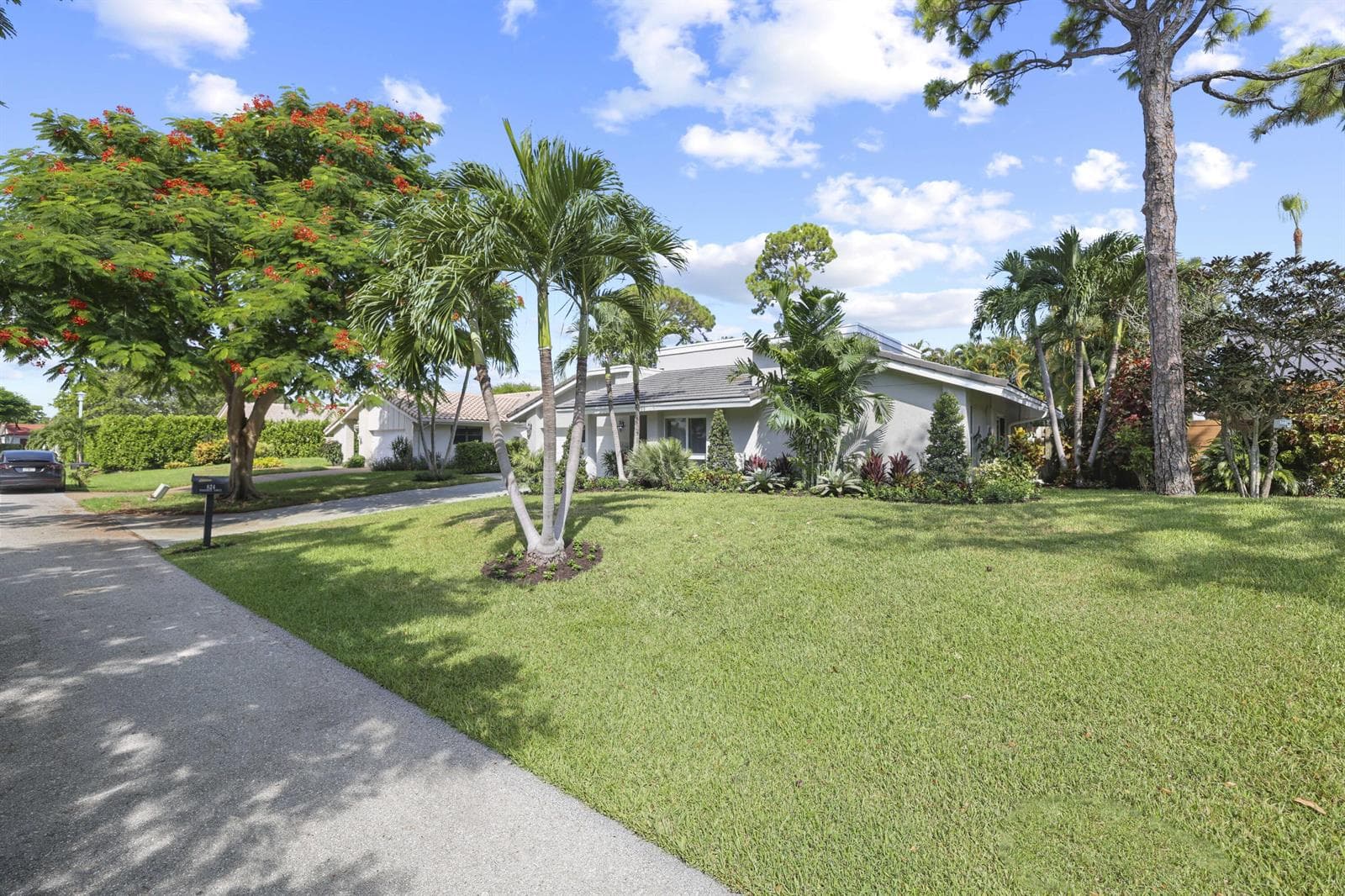 824 Foxpointe Circle, Delray Beach, FL 33445 photo 4