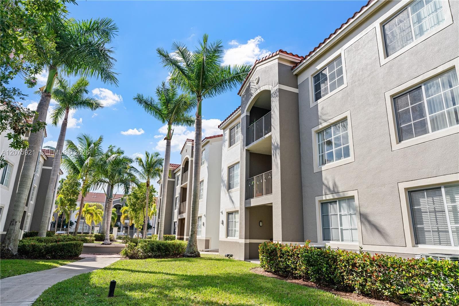 6851 SW 44th St # 209, Miami, FL 33155 photo 5