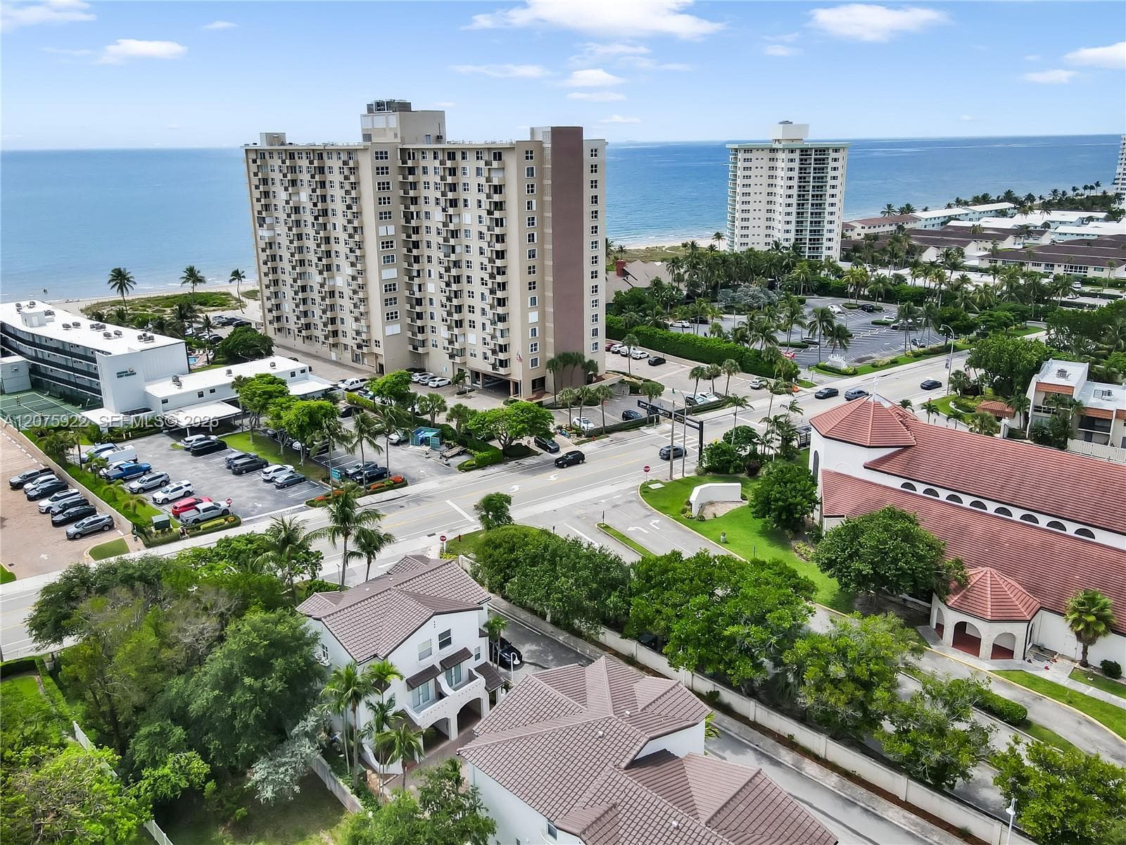 2005 Ocean Walk ter, Lauderdale By The Sea, FL 33062 photo 4