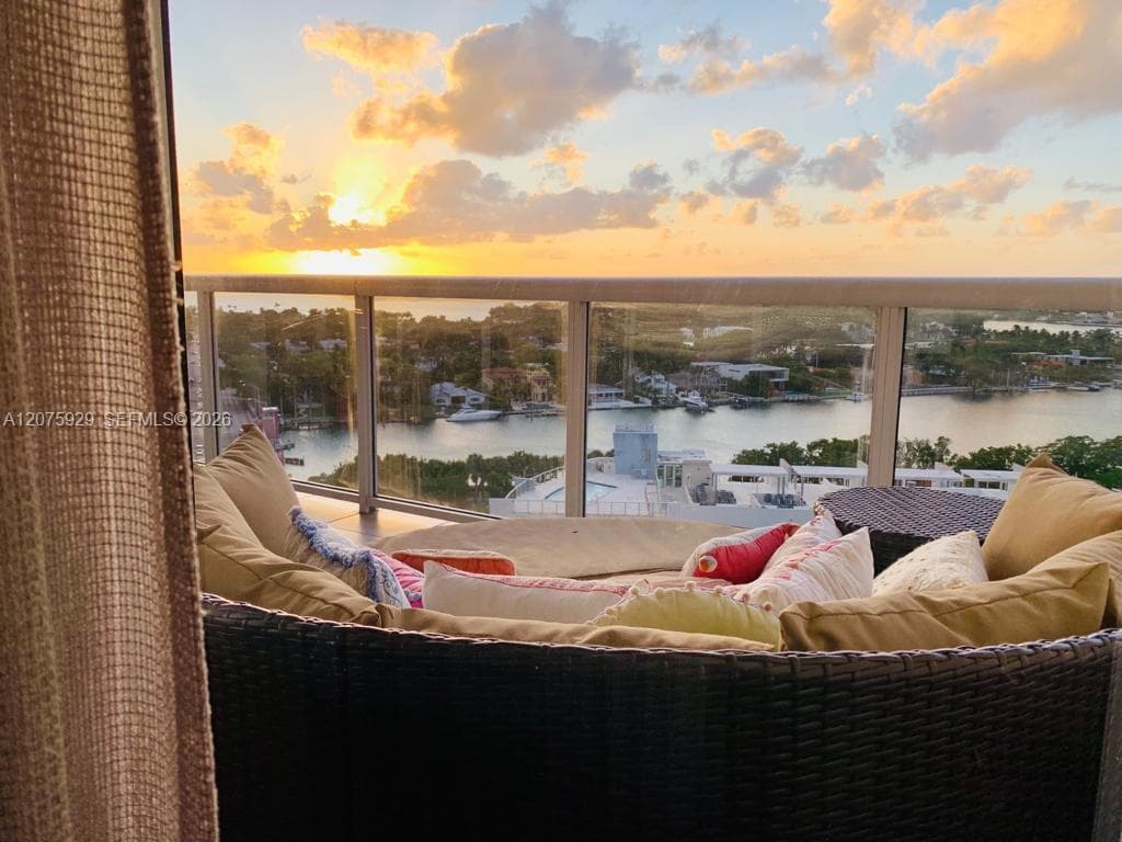 6301 Collins Ave # 1606, Miami Beach, FL 33141