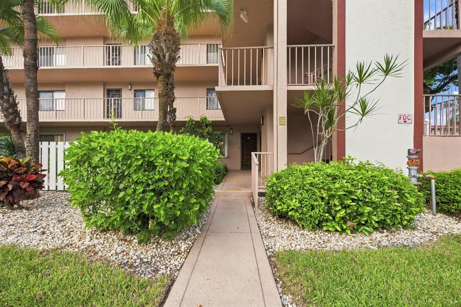 7321 Amberly Lane # 110, Delray Beach, FL 33446