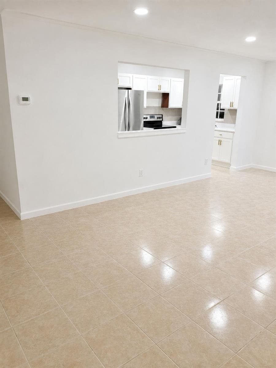 330 W 22ND Court, Riviera Beach, FL 33404 photo 3