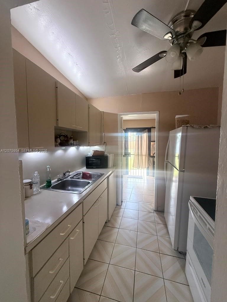 3190 NW 97th St, Miami, FL 33147 photo 5