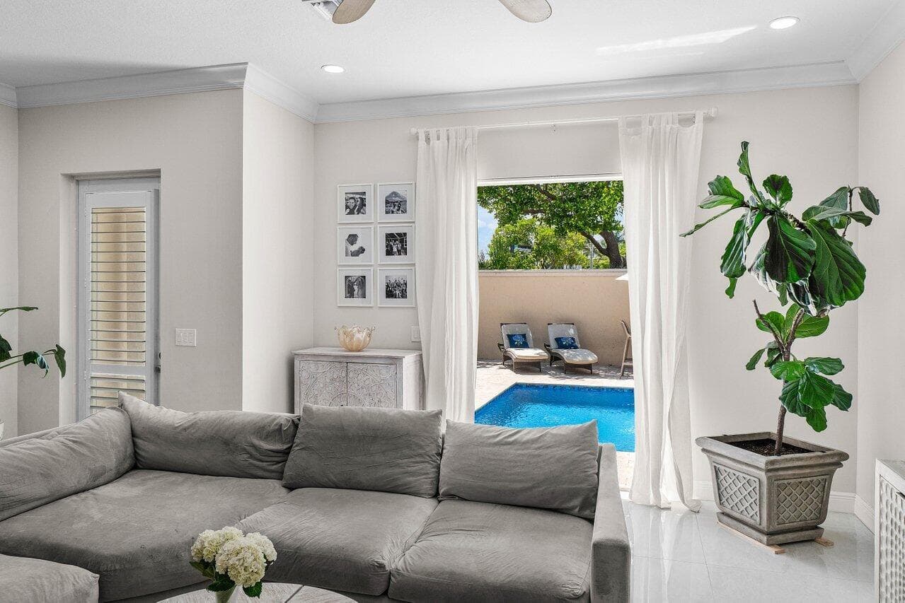 605 Avenue H, Delray Beach, FL 33483 photo 3