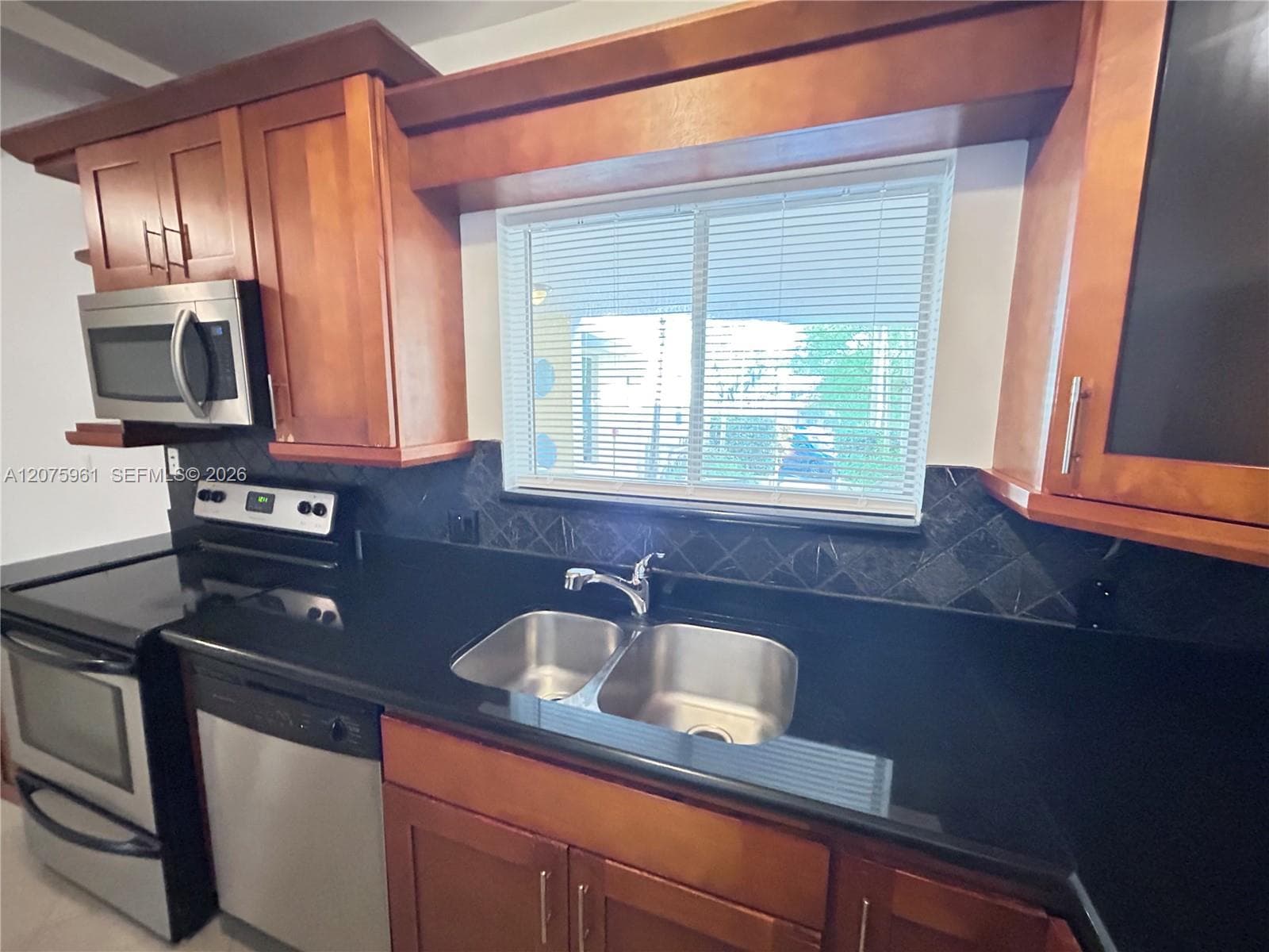 2880 Pine Tree Dr # 3, Miami Beach, FL 33140 photo 5
