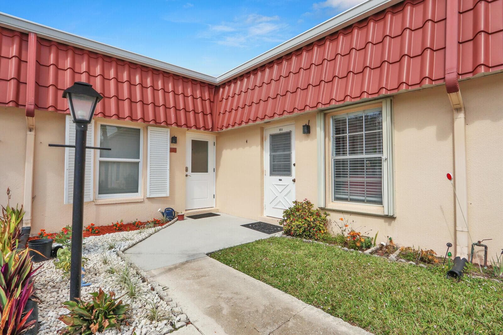 615 Laconia Circle, FL 33467