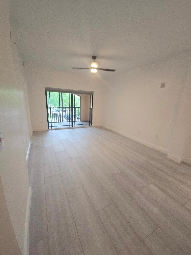 2807 VERONIA Drive # 108, Palm Beach Gardens, FL 33410 photo 3